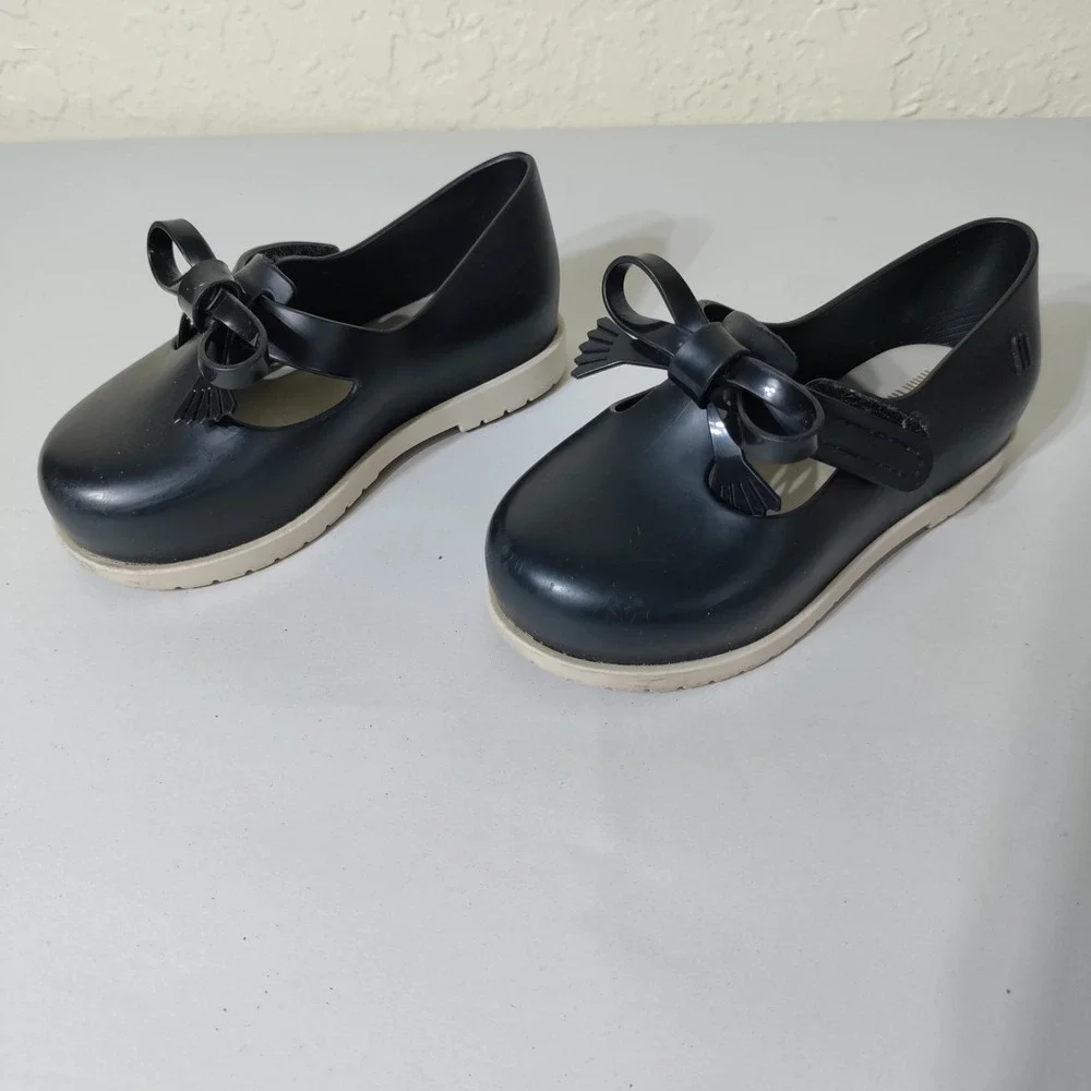 Mini Melissa Black Mary Jane Bow Tassel Shoes Girls Size 7 USA Lug Sole Flat